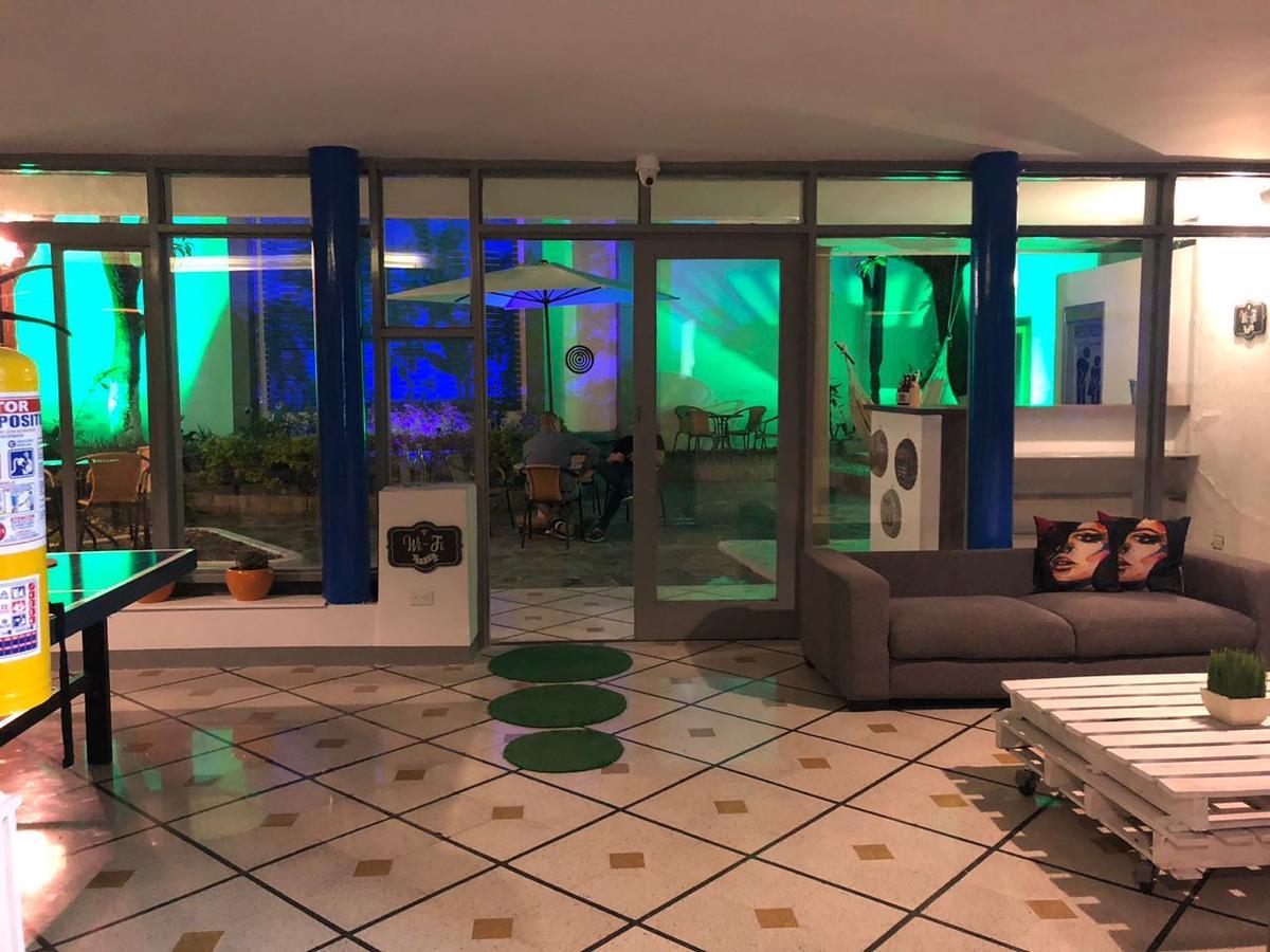 Backpackers Inn Medellin Exterior photo
