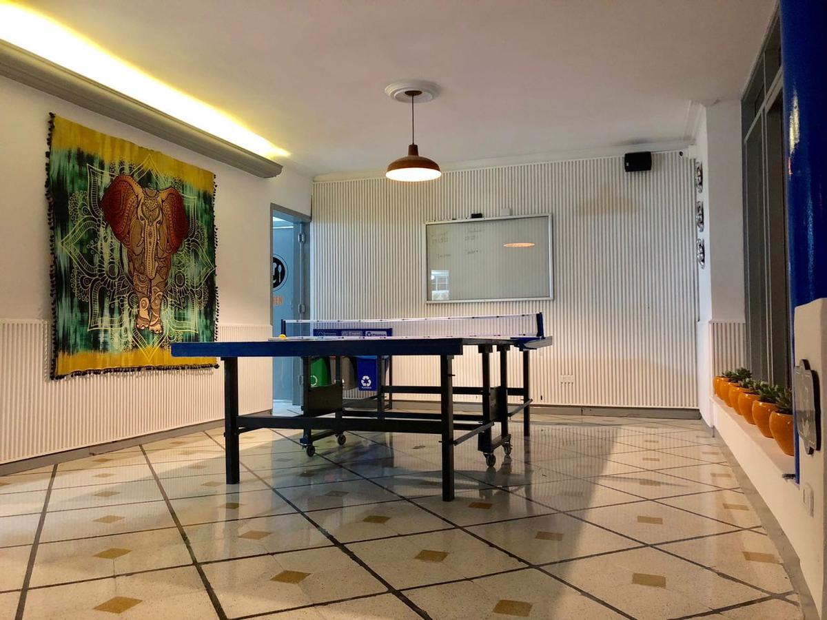 Backpackers Inn Medellin Exterior photo