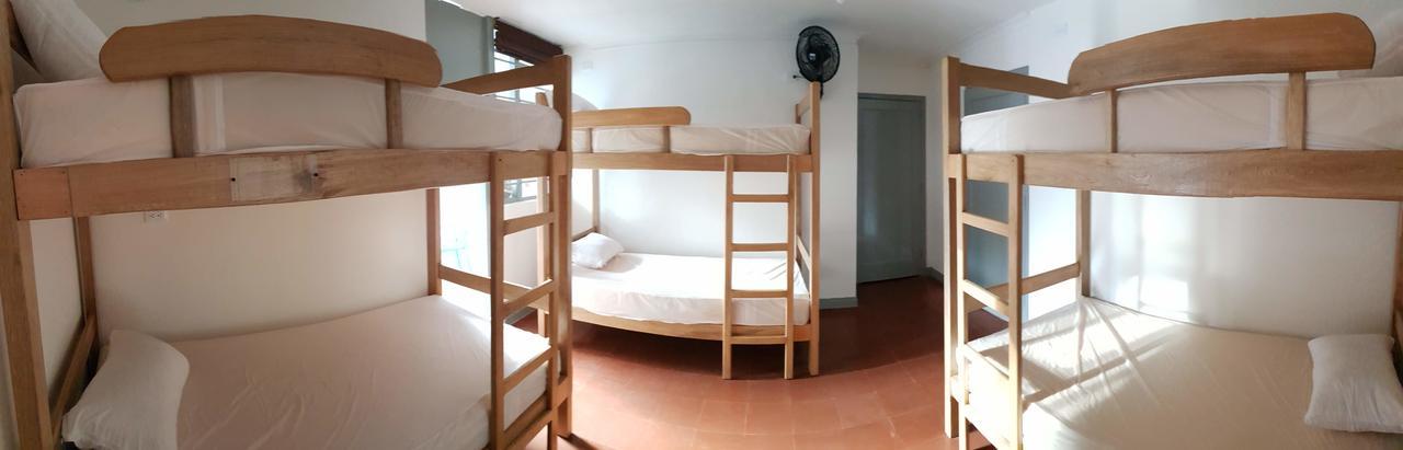 Backpackers Inn Medellin Exterior photo