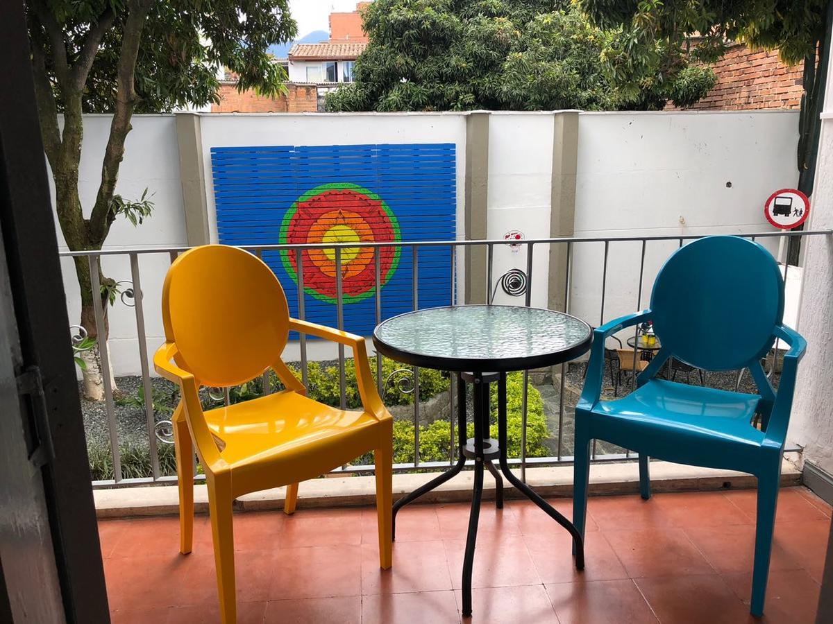 Backpackers Inn Medellin Exterior photo