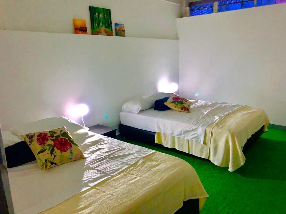 Backpackers Inn Medellin Exterior photo