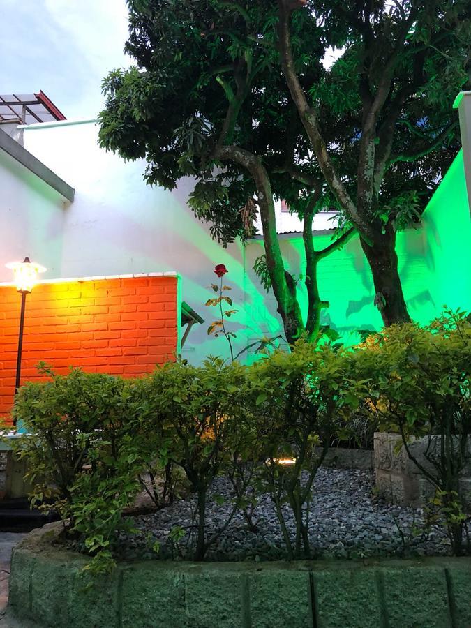 Backpackers Inn Medellin Exterior photo