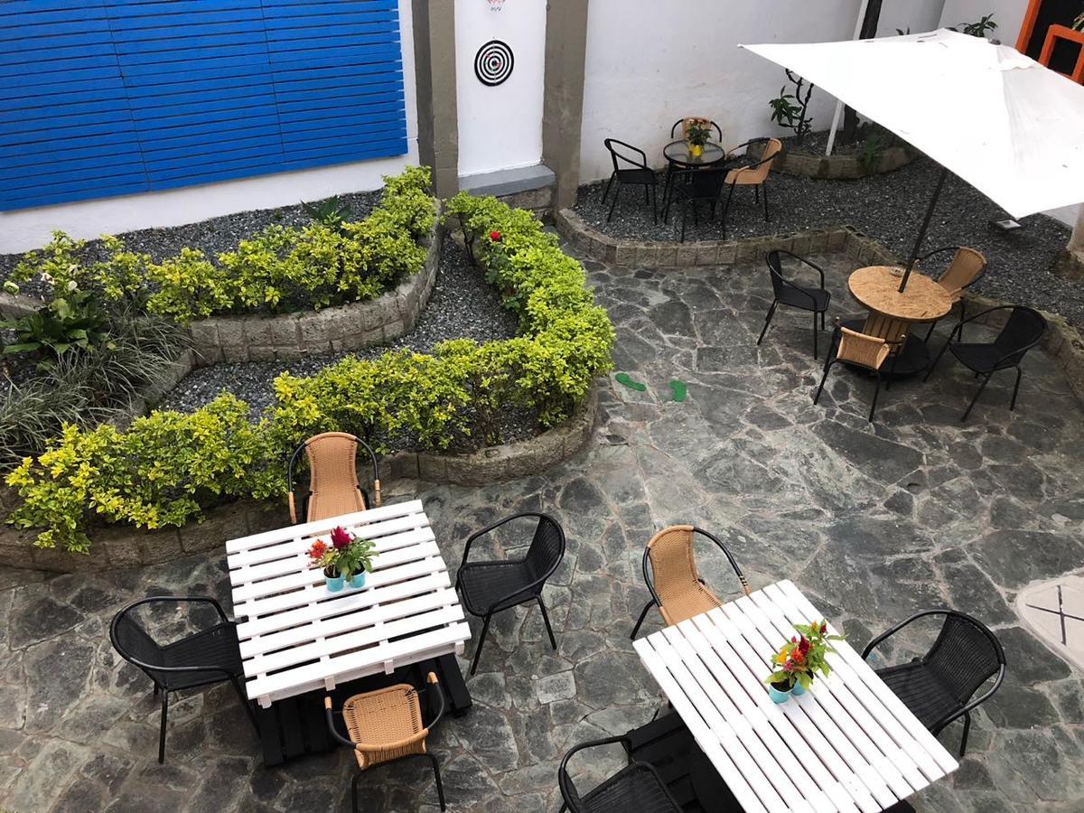 Backpackers Inn Medellin Exterior photo