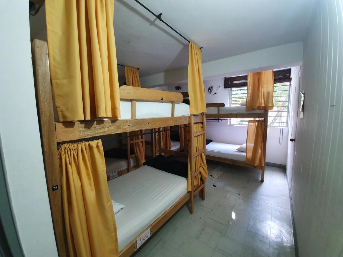 Backpackers Inn Medellin Exterior photo